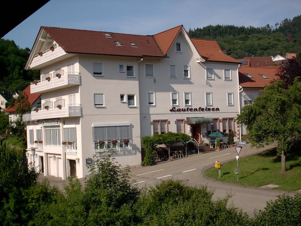 Lautenfelsen Fruhstuckspension B&B Гернсбах Экстерьер фото